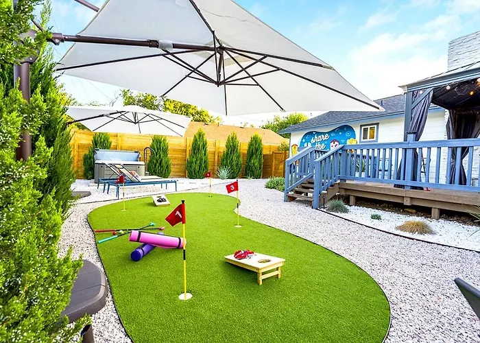 Modern 3br Retreat With Fun Yard, Mini-golf, Hot Tub & Bbq Dining Deck